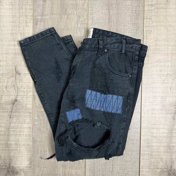 One Teaspoon Trashed Free Birds Washed Black Jeans - Picture 1 of 4